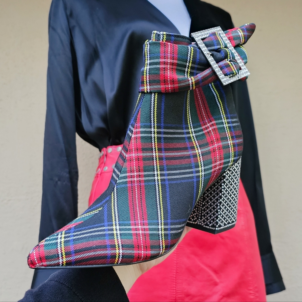 Betsy Johnson Millburn Tartan Stewart Royal Plaid Rhinestone Chunky Boot Sz 7.5